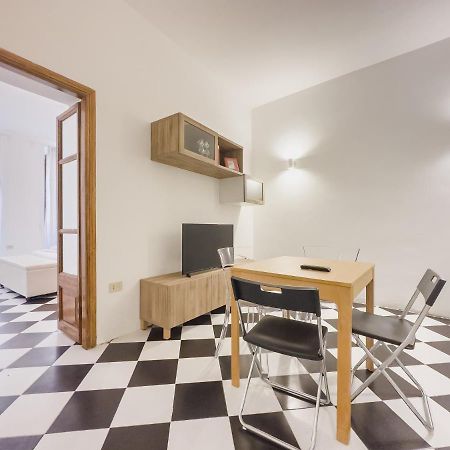 Apartmán Domus Sant'Elena 2 Řím Exteriér fotografie