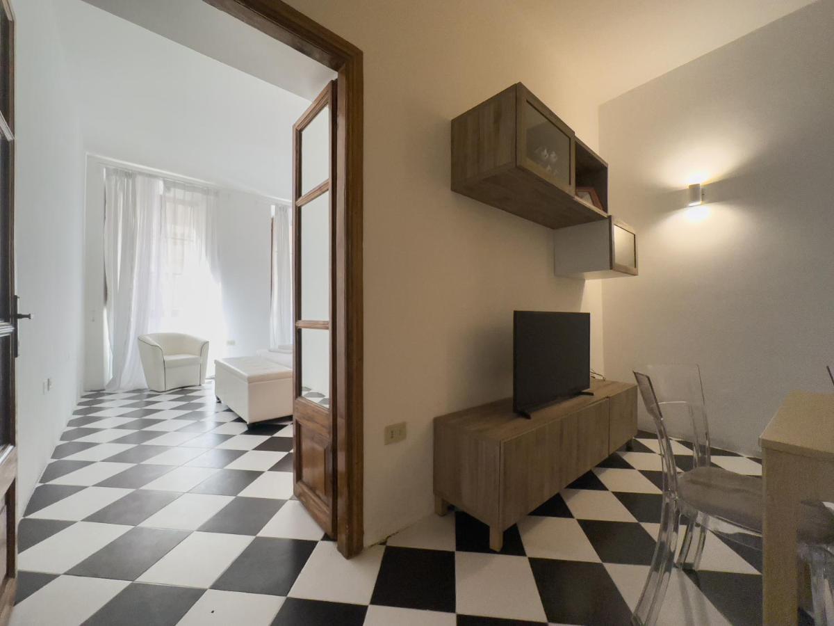 Apartmán Domus Sant'Elena 2 Řím Exteriér fotografie