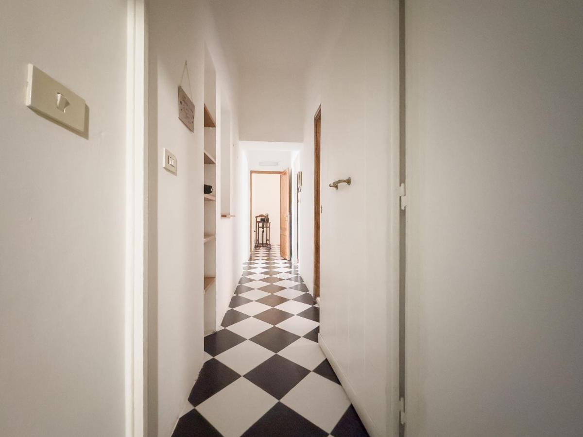 Apartmán Domus Sant'Elena 2 Řím Exteriér fotografie