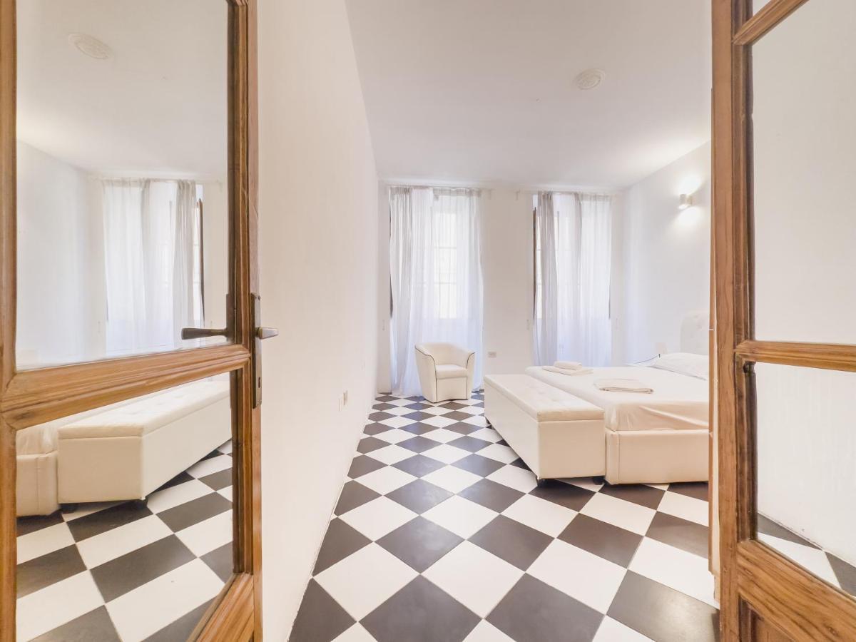 Apartmán Domus Sant'Elena 2 Řím Exteriér fotografie